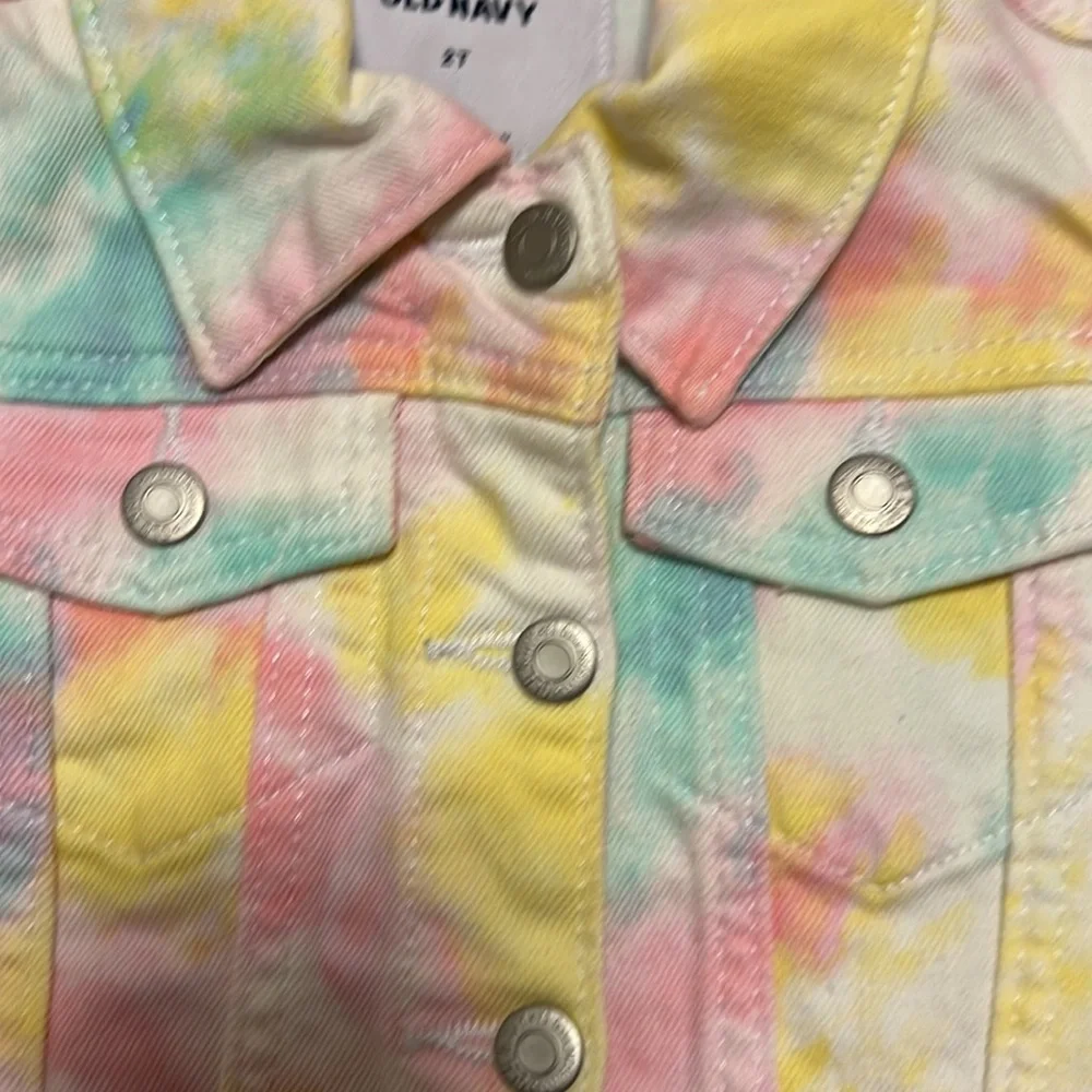 Old Navy Toddler Girls Rainbow Dip dyed tie dyed denim jacket!